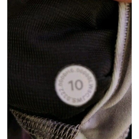 Lululemon Crop Leggings Size 10 High Rise Purple - Picture 5 of 5